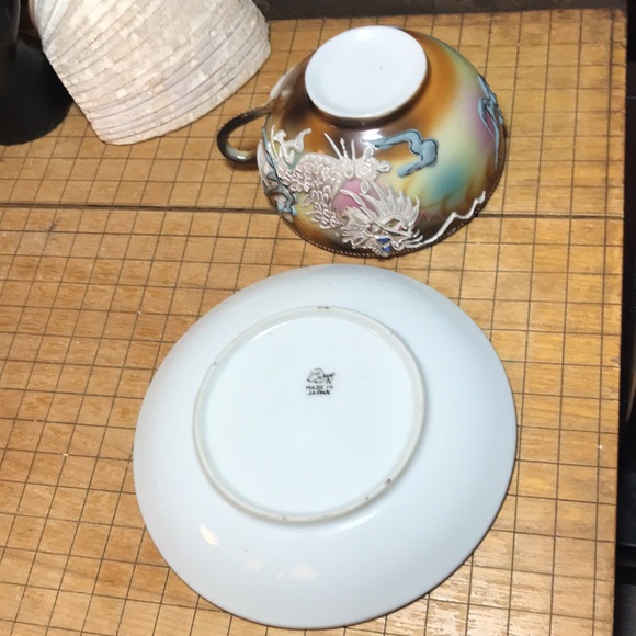 Dragonware Lusterware Dragon Moriage Large Cup Saucer Set EAC Beige w Box - Picture 11 of 17